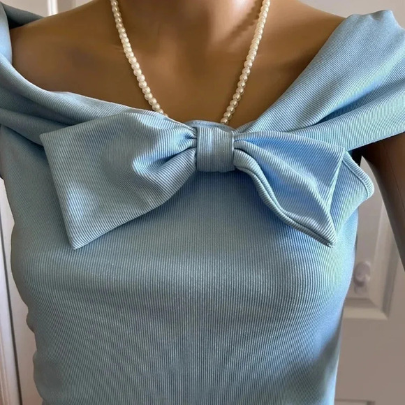 Faux wrap dress,Nwt,off shoulder,cowl,bow, fitted dress, feminine,romantic - Picture 6 of 13